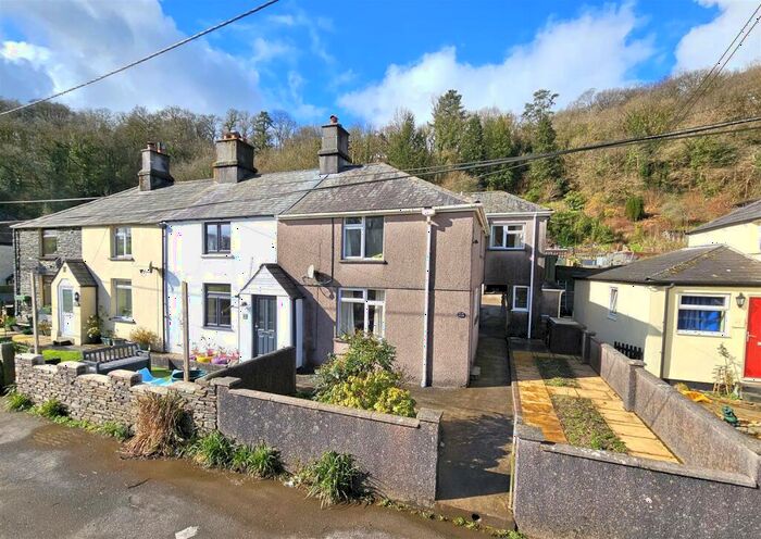 4 Bedroom End Of Terrace House For Sale In Mill Hill, Tavistock, PL19