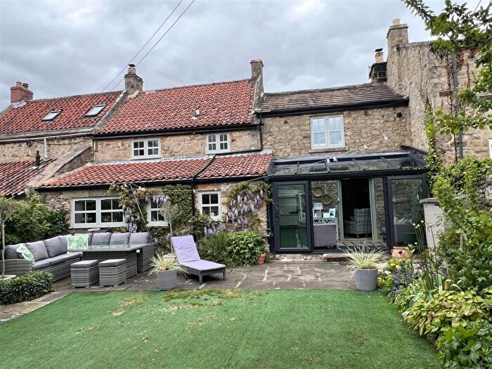 2 Bedroom Cottage For Sale In Ravensworth, Richmond, DL11