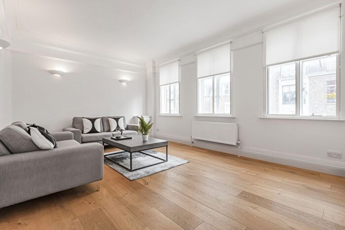 2 Bedroom Flat To Rent In Marylebone High Street, Marylebone, W1U