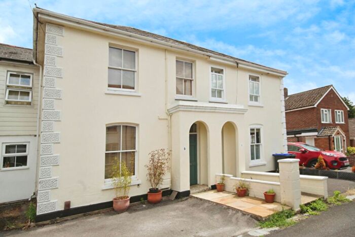 3 Bedroom Terraced House For Sale In Gorringe Road, Salisbury, SP2