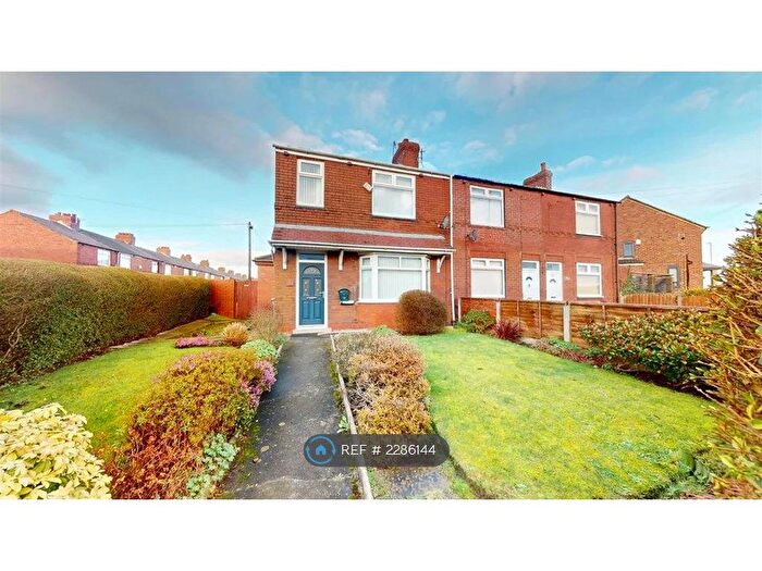 3 Bedroom Semi-Detached House To Rent In Broad Oak Road, St. Helens, WA9