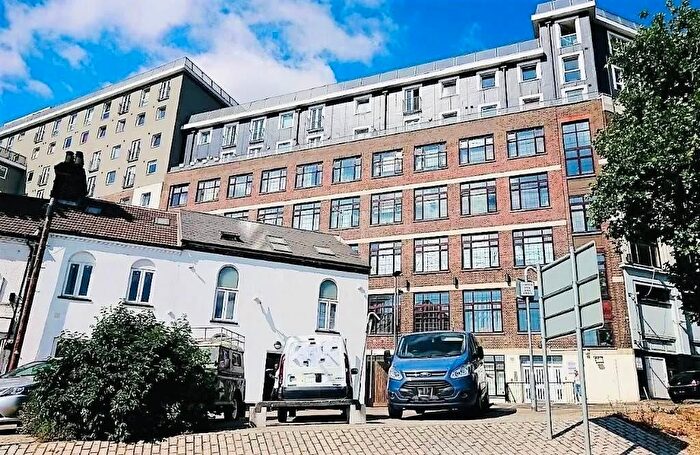 1 Bedroom Flat To Rent In Midland Road, Luton, LU2