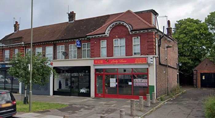 3 Bedroom Flat To Rent In Greyhound Hill, Hendon, London, NW4