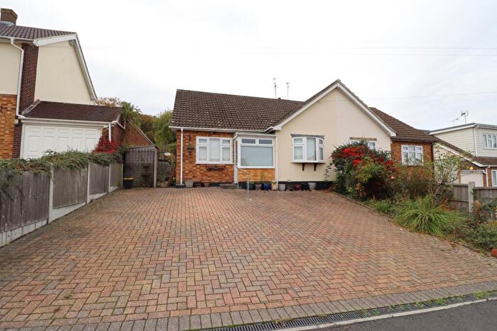 2 Bedroom Semi-Detached Bungalow For Sale In High Mead, Rayleigh, SS6