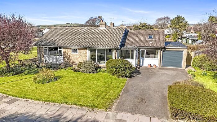 3 Bedroom Detached Bungalow For Sale In Fernhurst Drive, Goring-By-Sea, Worthing, BN12