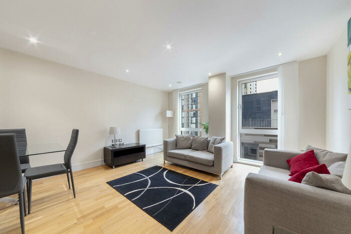 3 Bedroom Apartment To Rent In Indescon Square, London, E14