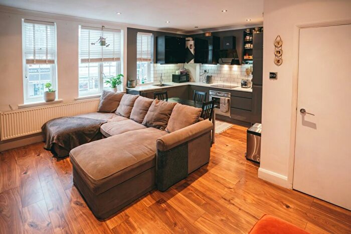 1 Bedroom Flat For Sale In Bromley Road, Bromley, BR1