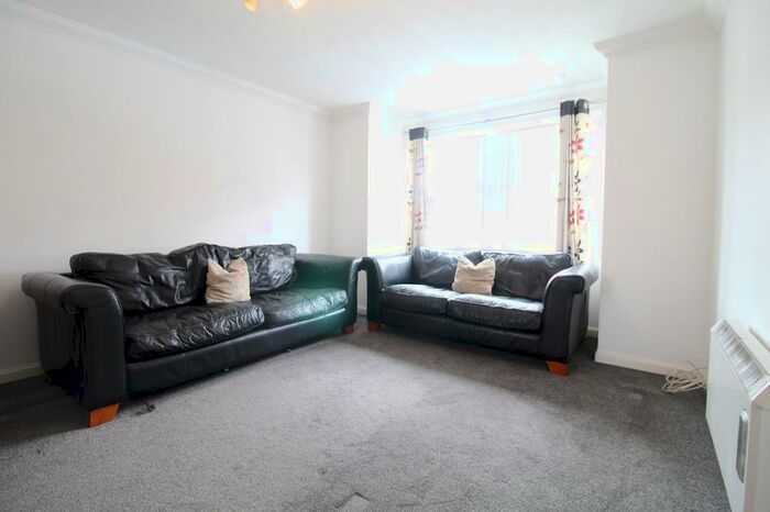 2 Bedroom Flat To Rent In Nelson Court, First Floor, AB24