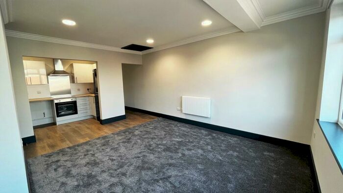 1 Bedroom Apartment To Rent In South Street North, New Whittington, Chesterfield, S43