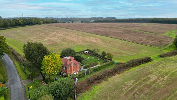 5 Bedroom Detached House For Sale In School Lane, Penn Street, Amersham, Buckinghamshire, HP7