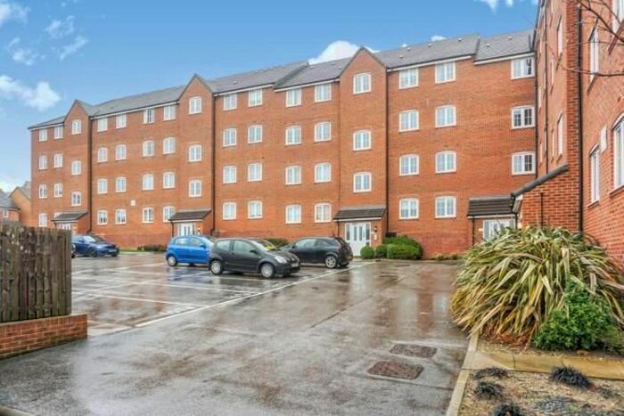 2 Bedroom Flat To Rent In Fenton Gate, Middleton, Leeds, LS10