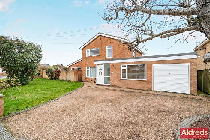 4 Bedroom Detached House For Sale In Squires Walk, Gunton St Peters, Lowestoft, Suffolk, NR32