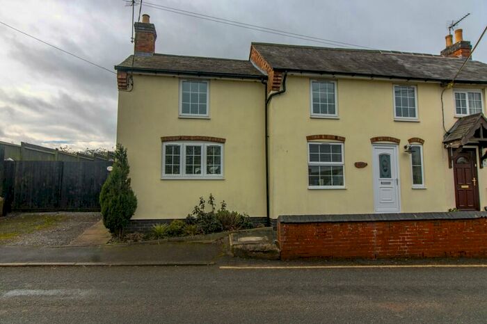 3 Bedroom Semi-Detached House For Sale In Main Street, Bagworth, Coalville, LE67