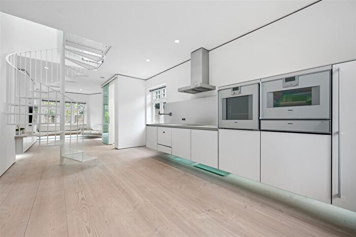 2 Bedroom Semi Detached House To Rent In The Orchard, London, W4