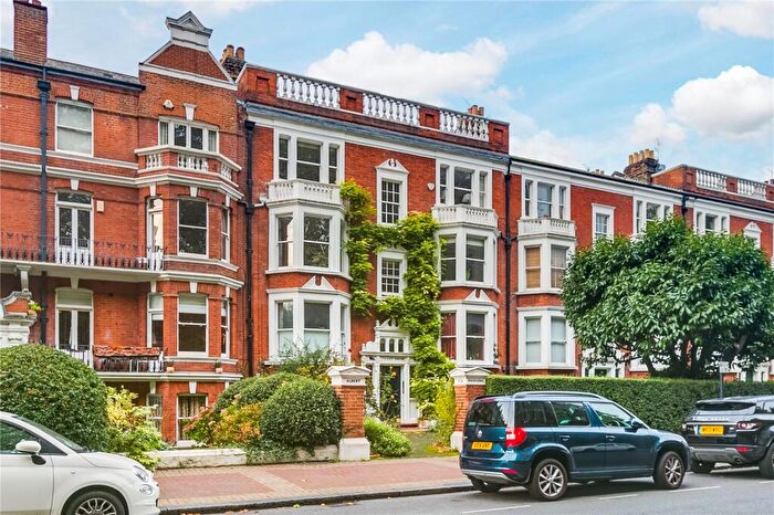 2 Bedroom Flat For Sale In Albert Mansions, Albert Bridge Road, SW11