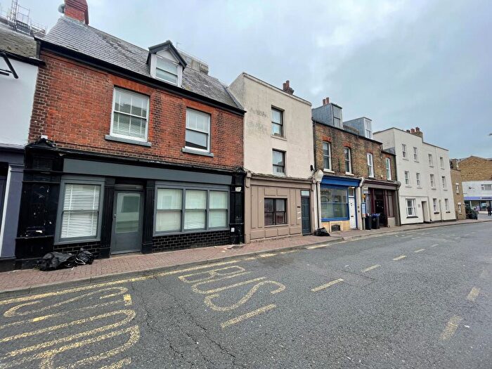 1 Bedroom Flat To Rent In King Street, Ramsgate, CT11