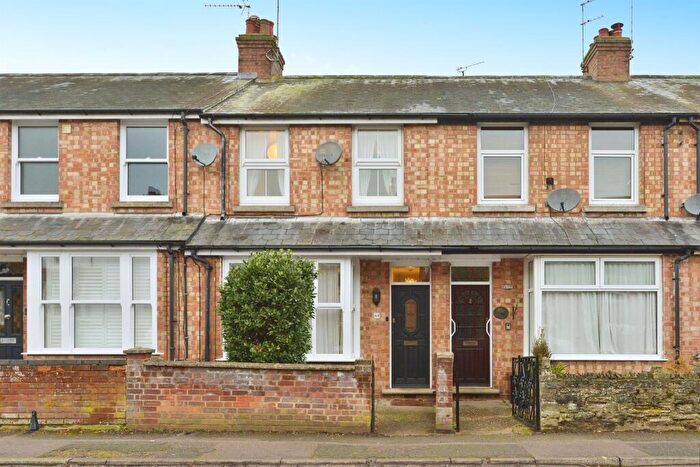 3 Bedroom Terraced House For Sale In Clarence Road, Stony Stratford, Milton Keynes, MK11