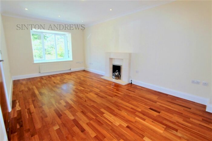 3 Bedroom Terraced House To Rent In Woodbury Park Road, Ealing, W13