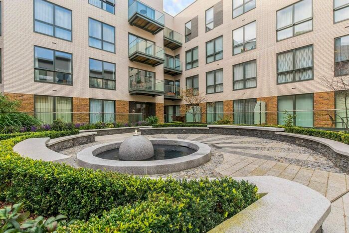 1 Bedroom Flat To Rent In Brewery Wharf, Twickenham, TW1