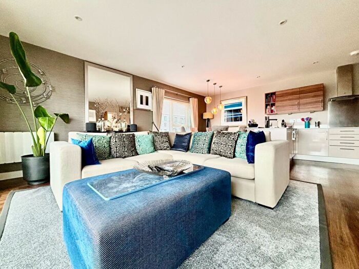 3 Bedroom Apartment To Rent In Pearl Lane, Gillingham, ME7