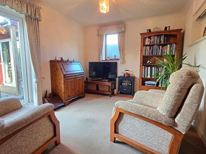 5 Bedroom Detached House For Sale In Norfolk Drive, Melton Mowbray, LE13