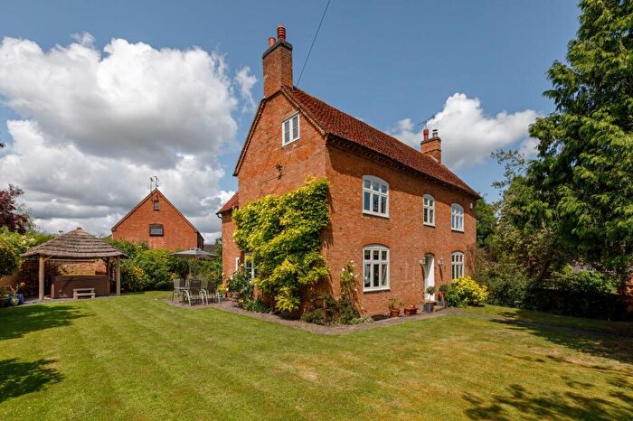 5 Bedroom Detached House For Sale In Main Street, Birdingbury, Warwickshire, CV23