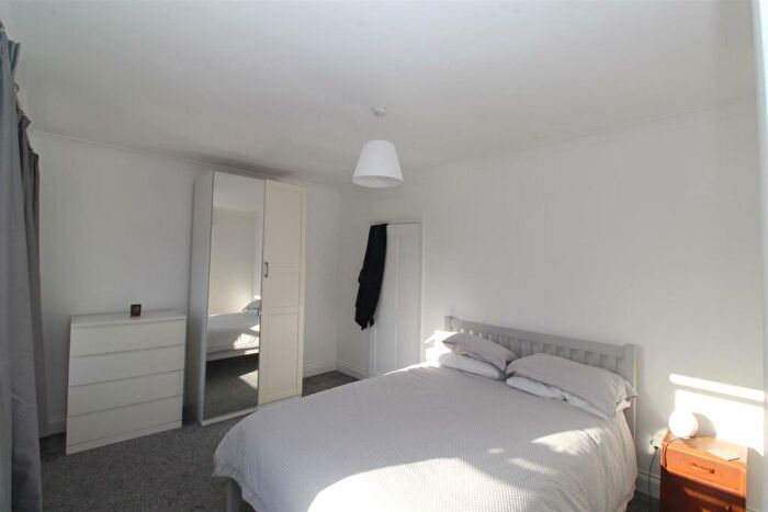 3 Bedroom House To Rent In Preswylfa Street, Cardiff, CF5