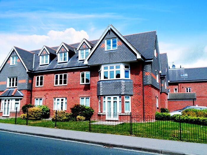 2 Bedroom Flat To Rent In Craigbank Court, Fareham, PO14