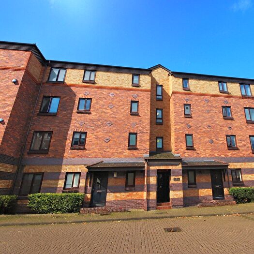 2 Bedroom Apartment To Rent In Franklin Court, Redcliff Mead Lane, Redcliffe, Bristol, BS1