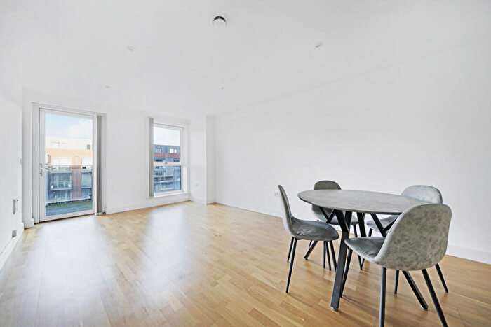 2 Bedroom Flat To Rent In Zenith Close, Colindale, NW9