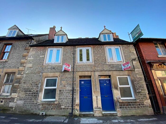 1 Bedroom Flat To Rent In East Street, Warminster, Wiltshire, BA12