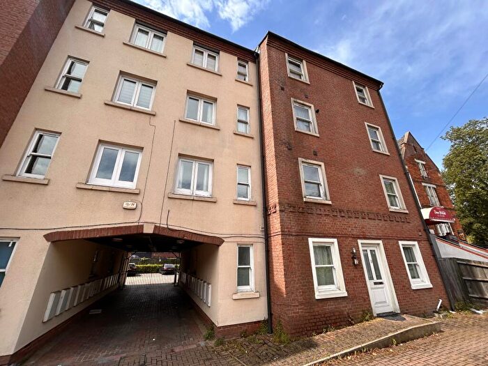 2 Bedroom Maisonette To Rent In Ashburnham Road, Bedford, MK40