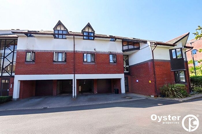 2 Bedroom Flat To Rent In Cosgrove Close, London, N21