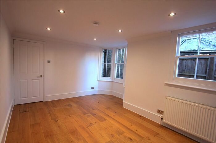 2 Bedroom Flat To Rent In Wolseley Road, London, N22