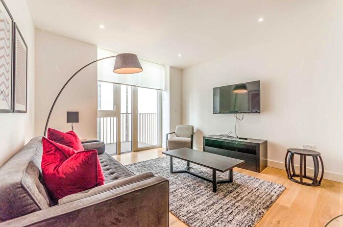 1 Bedroom Flat For Sale In Vaughan Way, St Katharine Docks, London, E1W
