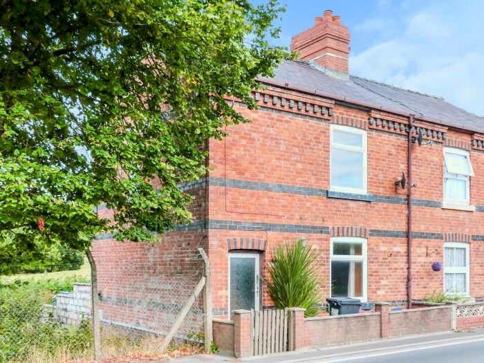 2 Bedroom Terraced House For Sale In Crossgates, Llandrindod Wells, LD1