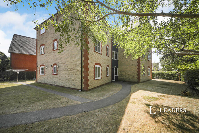 2 Bedroom Flat To Rent In The Chase, Martlesham Heath, Ipswich, IP5