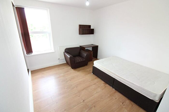 Studio To Rent In Brook Street Flat, Preston, Lancashire, PR1