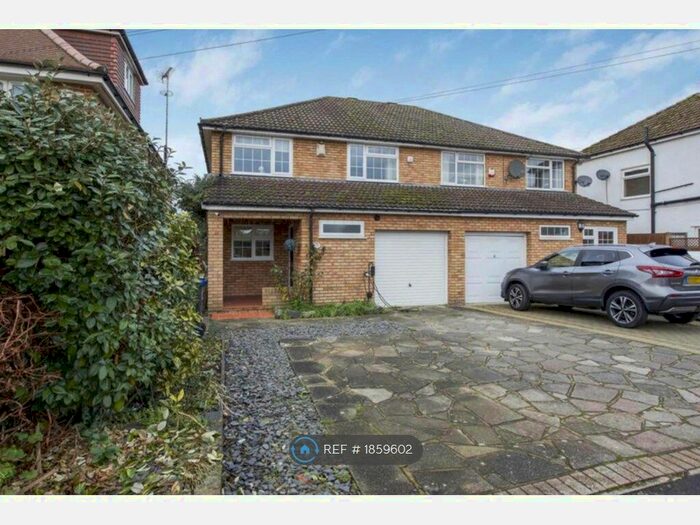3 Bedroom Semi-Detached House To Rent In Newtown Road, Denham, Uxbridge, UB9