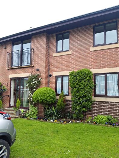 2 Bedroom Flat To Rent In Hallfield Court, Freemans Way, Wetherby, Leeds, LS22