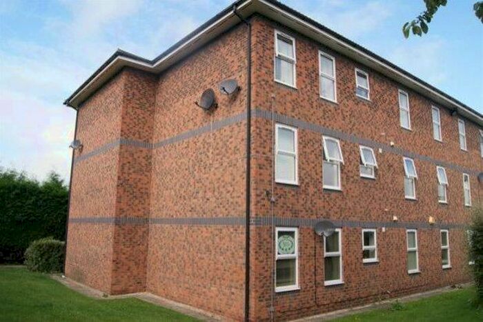 2 Bedroom Flat To Rent In Howden Way, Wakefield WF1