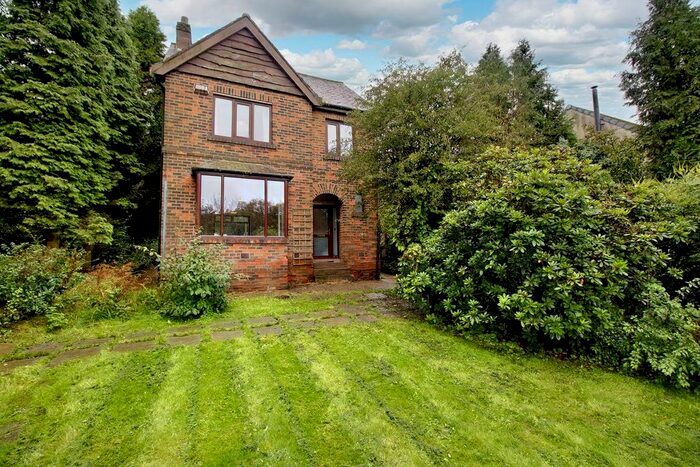 4 Bedroom Detached House For Sale In Crow Edge, Sheffield, S36
