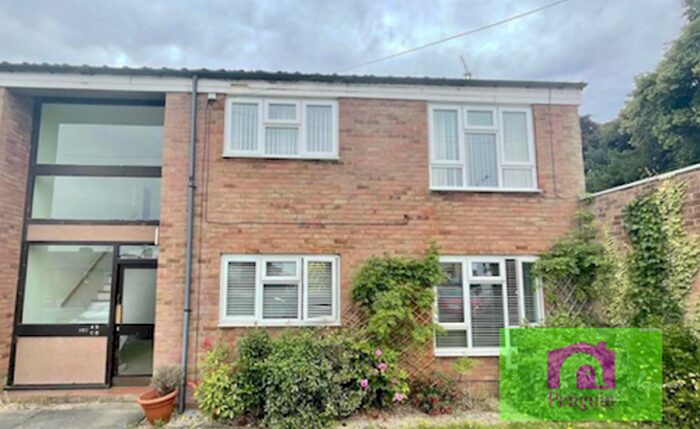 1 Bedroom Flat To Rent In South Road, Stourbridge, DY8