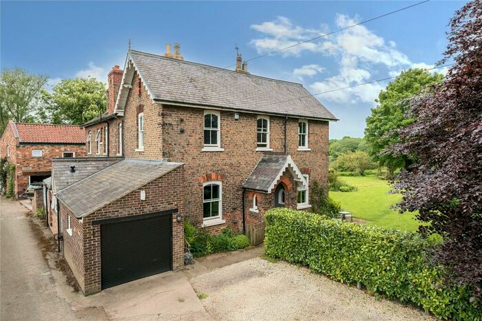 3 Bedroom Equestrian Facility For Sale In Eastfield House, Ryther Road, Ulleskelf, Tadcaster, LS24