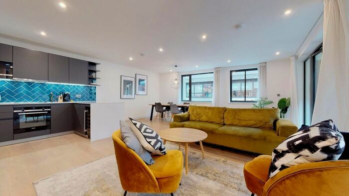 3 Bedroom Flat To Rent In Gorsuch Place, E2