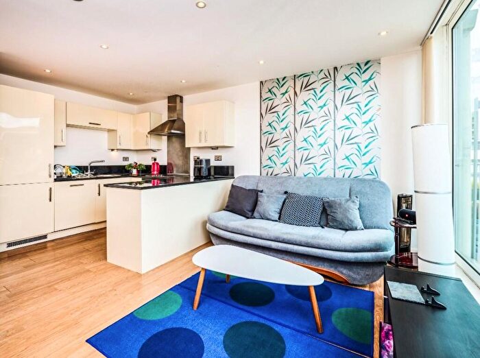 1 Bedroom Flat To Rent In The Mast, Albert Basin Way, E16