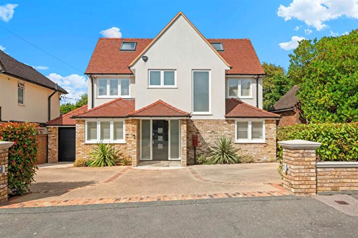 5 Bedroom Detached House For Sale In Godolphin Close, South Cheam, SM2