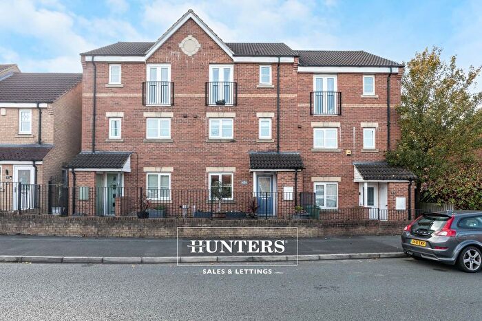 4 Bedroom Town House For Sale In Honeysuckle Way, Castleford, Wakefield, WF10