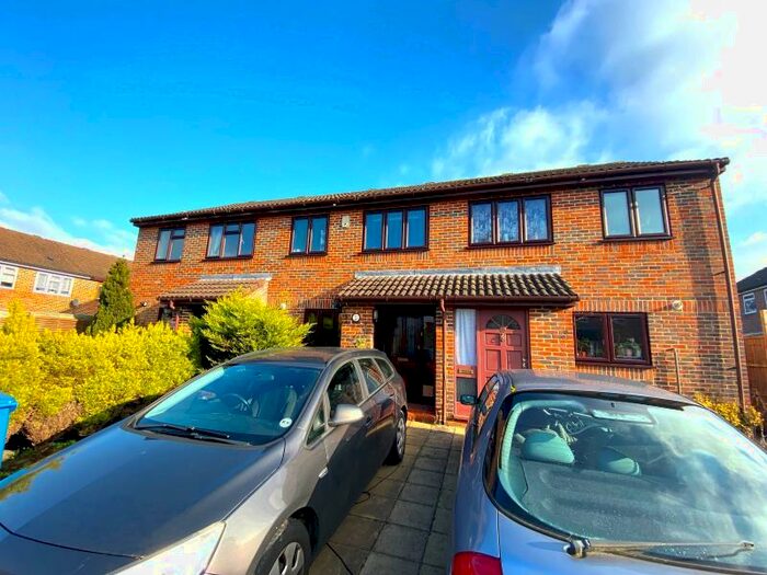 3 Bedroom Terraced House To Rent In Bracknell, RG12