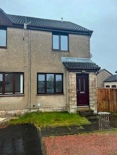 2 Bedroom Terraced House To Rent In Sandport Close, Kinross, KY13